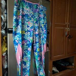 Floral Patterned Leggings with Pink Accents